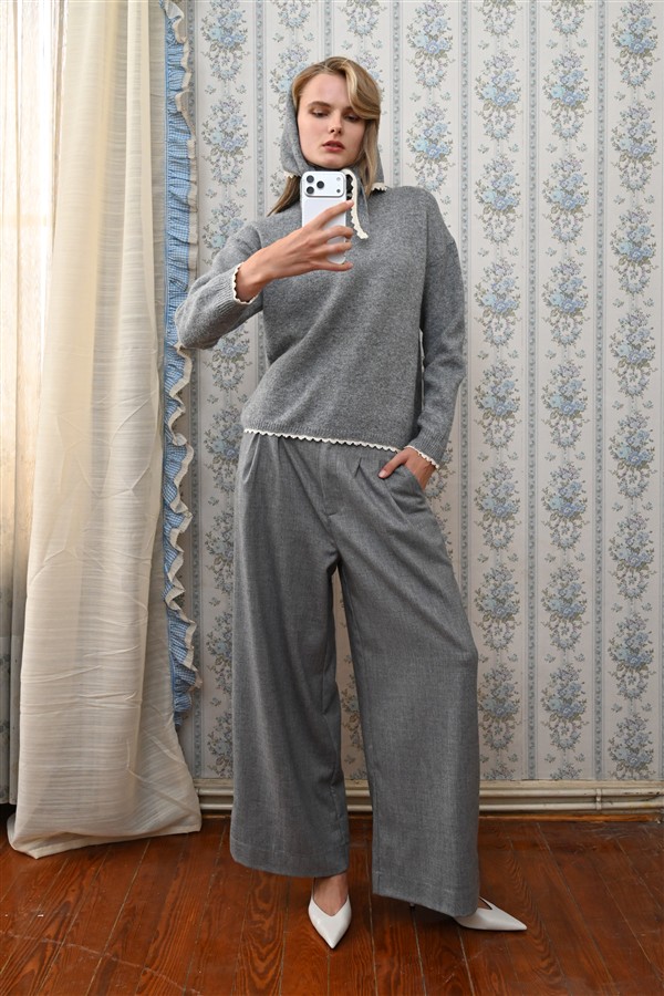 BOOM 015 KNIT WITH SCARF GREY